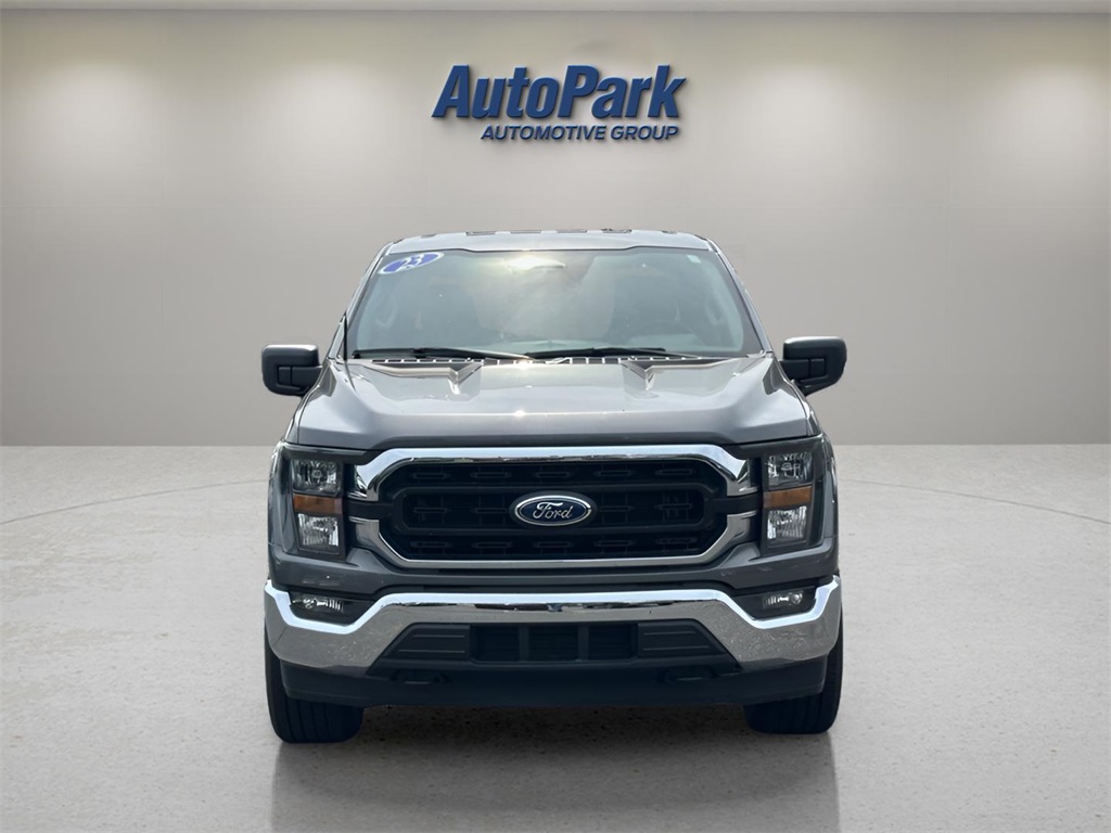 2023 Ford F-150 XLT photo 2