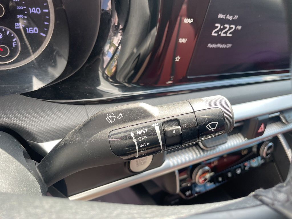 2022 Kia K5 GT-Line photo 22