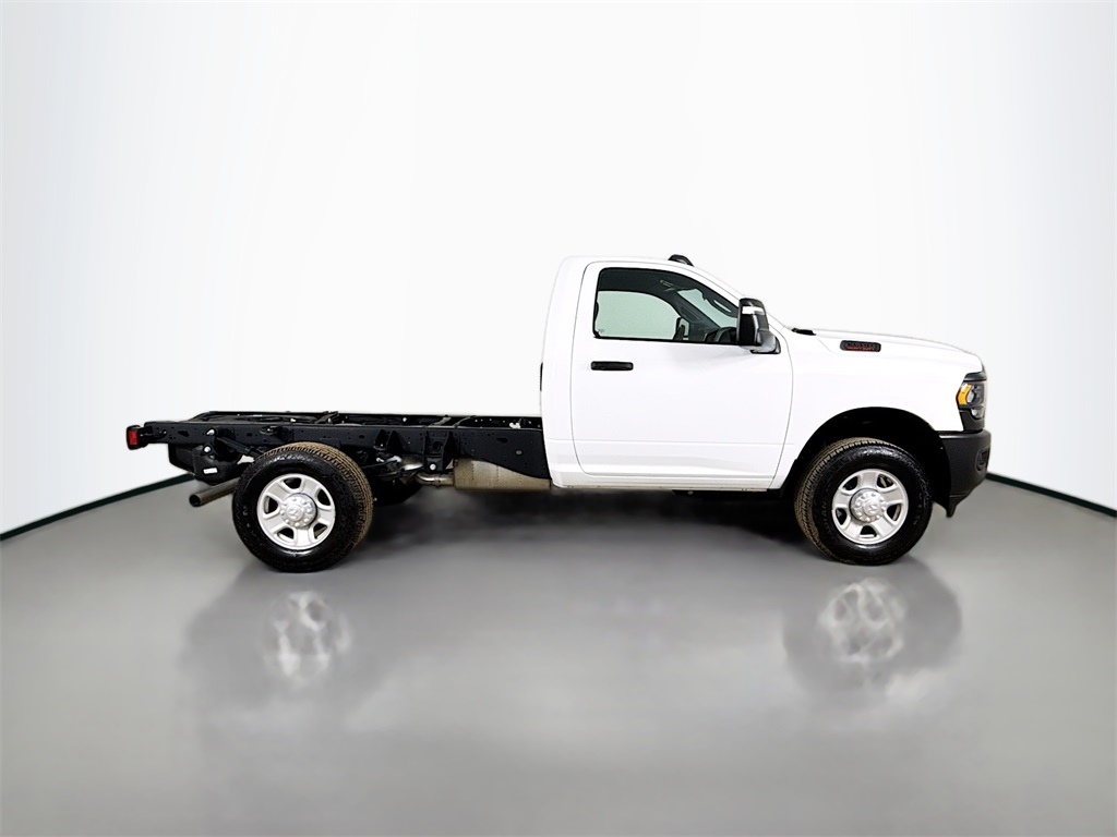 2024 Ram 3500 Tradesman photo 10