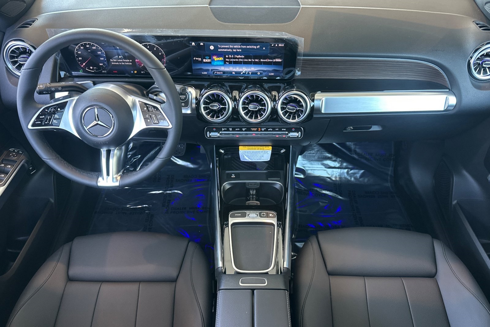 2025 Mercedes Benz GLB 250 4MATIC photo 12