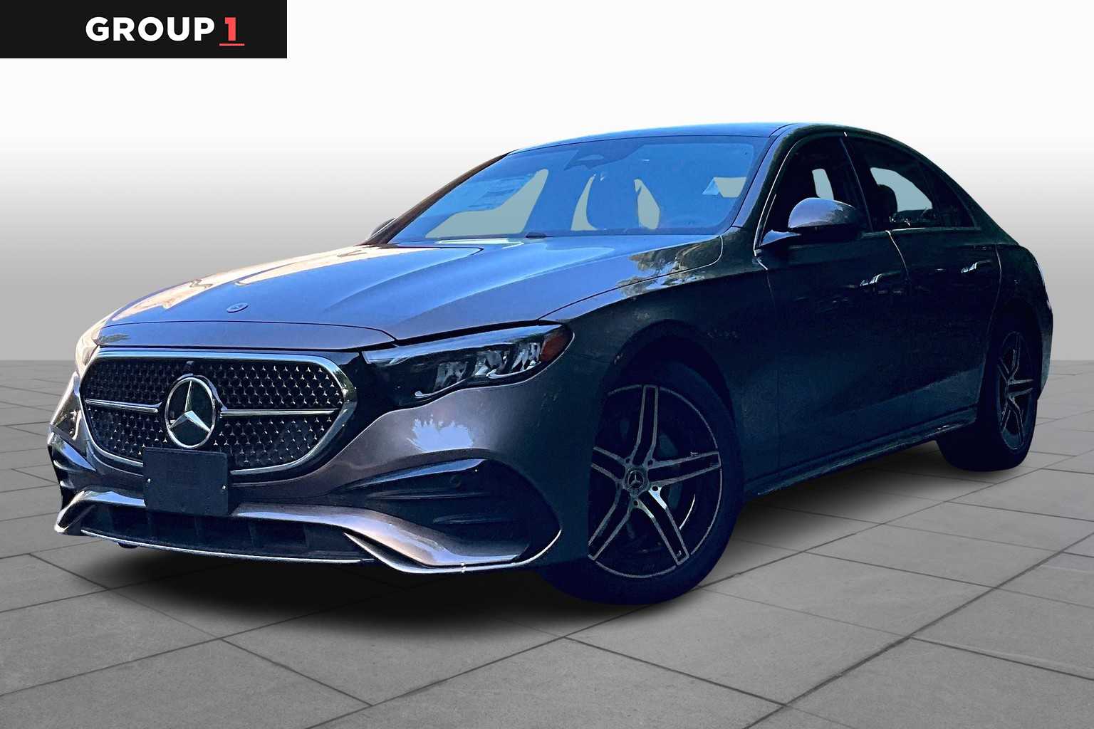 2025 Mercedes Benz E 350 4MATIC photo 3