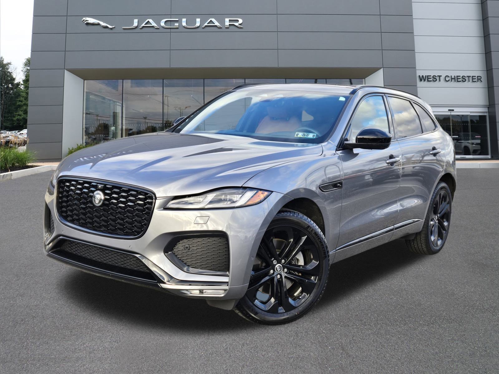 2026 Jaguar F-Pace R-Dynamic S's photo