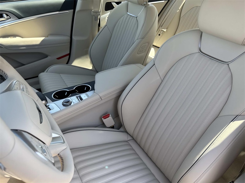 2026 Genesis G70 2.5T Prestige photo 29