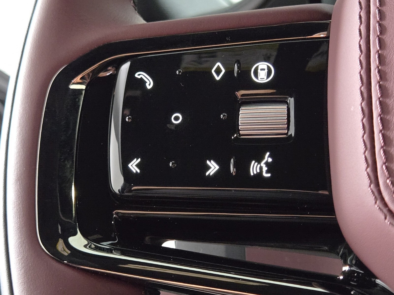 2025 Land Rover Range Rover Sport SE photo 22
