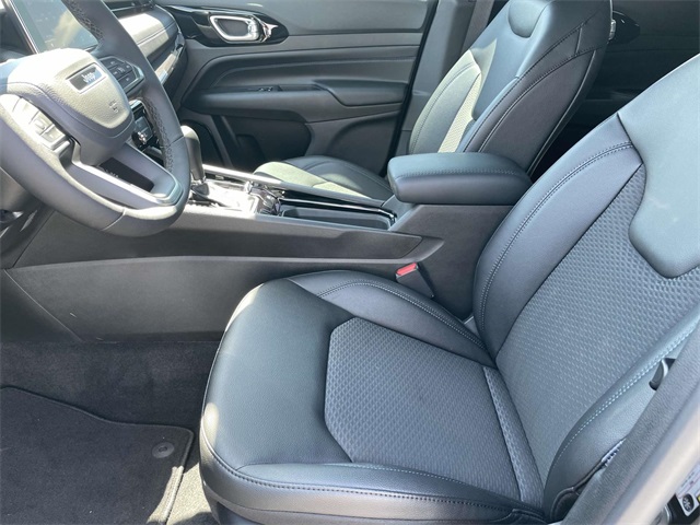 2025 Jeep Compass Latitude photo 13