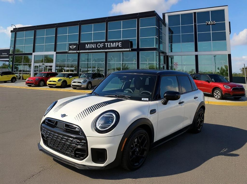 2026 MINI Hardtop 4 Door S's photo