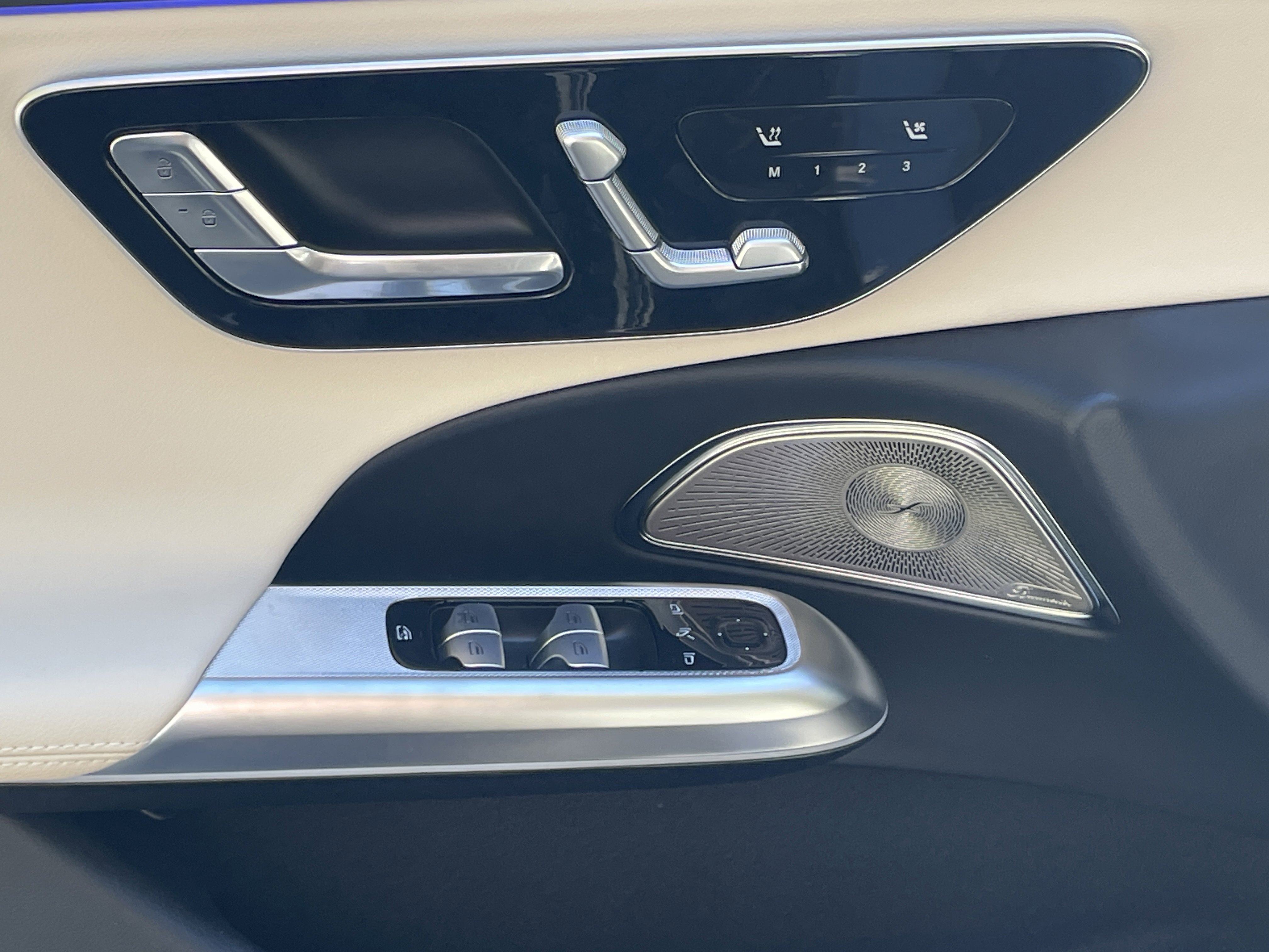2026 Mercedes Benz E 450 4MATIC All-Terrain photo 2