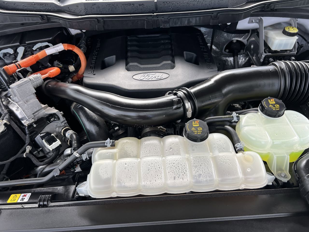 2022 Ford F-150 Limited photo 9