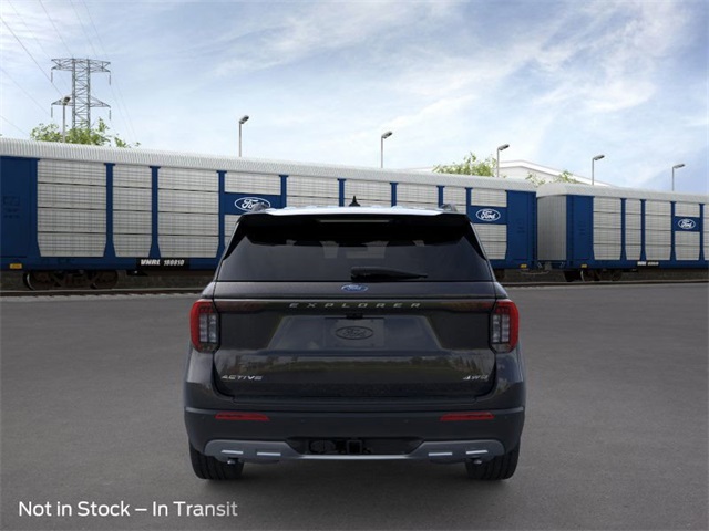 2026 Ford Explorer photo 4