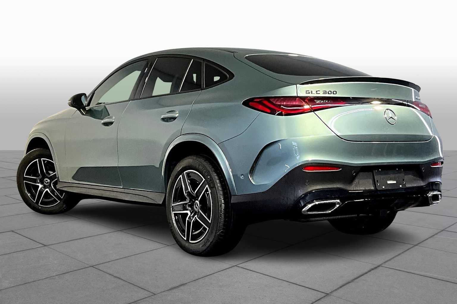 2026 Mercedes Benz GLC 300 4MATIC photo 3