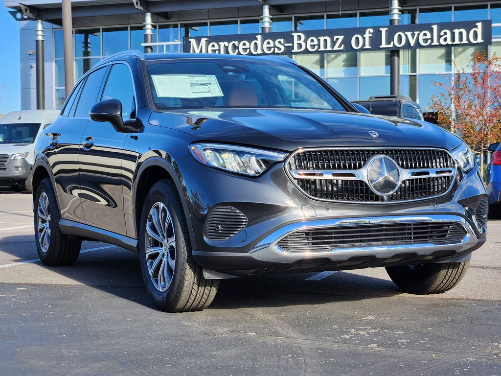 2026 Mercedes-Benz GLC Base's photo
