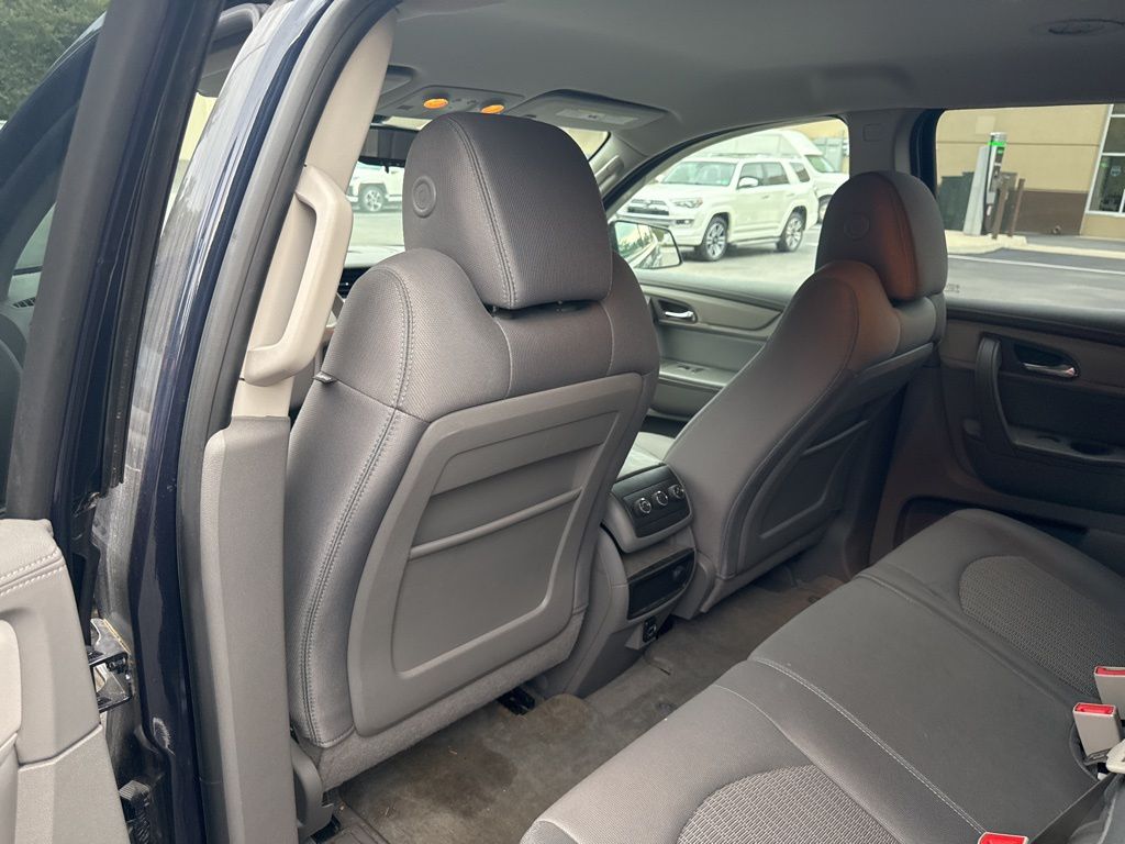 2017 Chevrolet Traverse LS photo 10