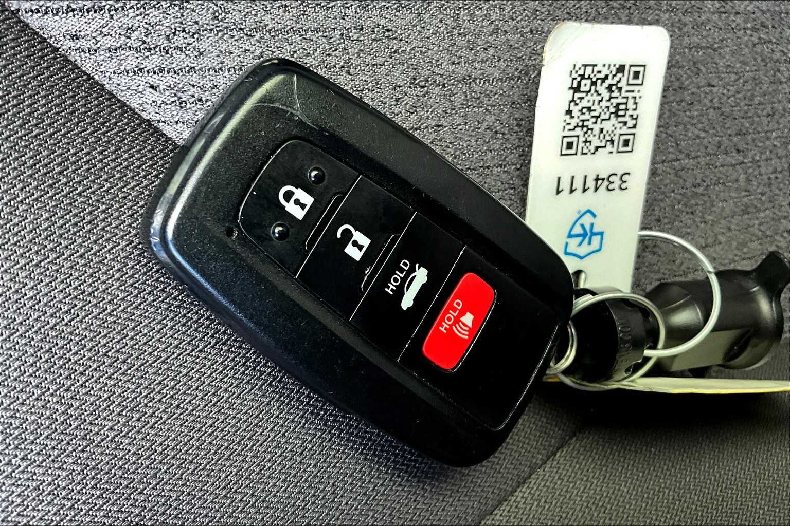2018 Toyota Camry XLE XSE photo 14