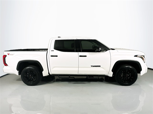 2023 Toyota Tundra SR5 photo 6