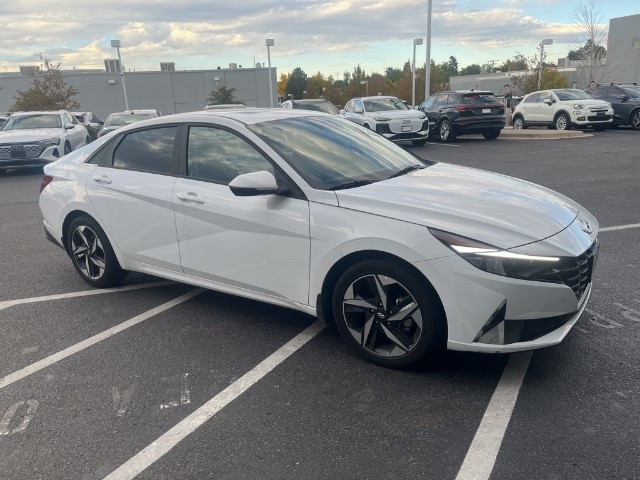 2023 Hyundai Elantra Hybrid Limited photo 2