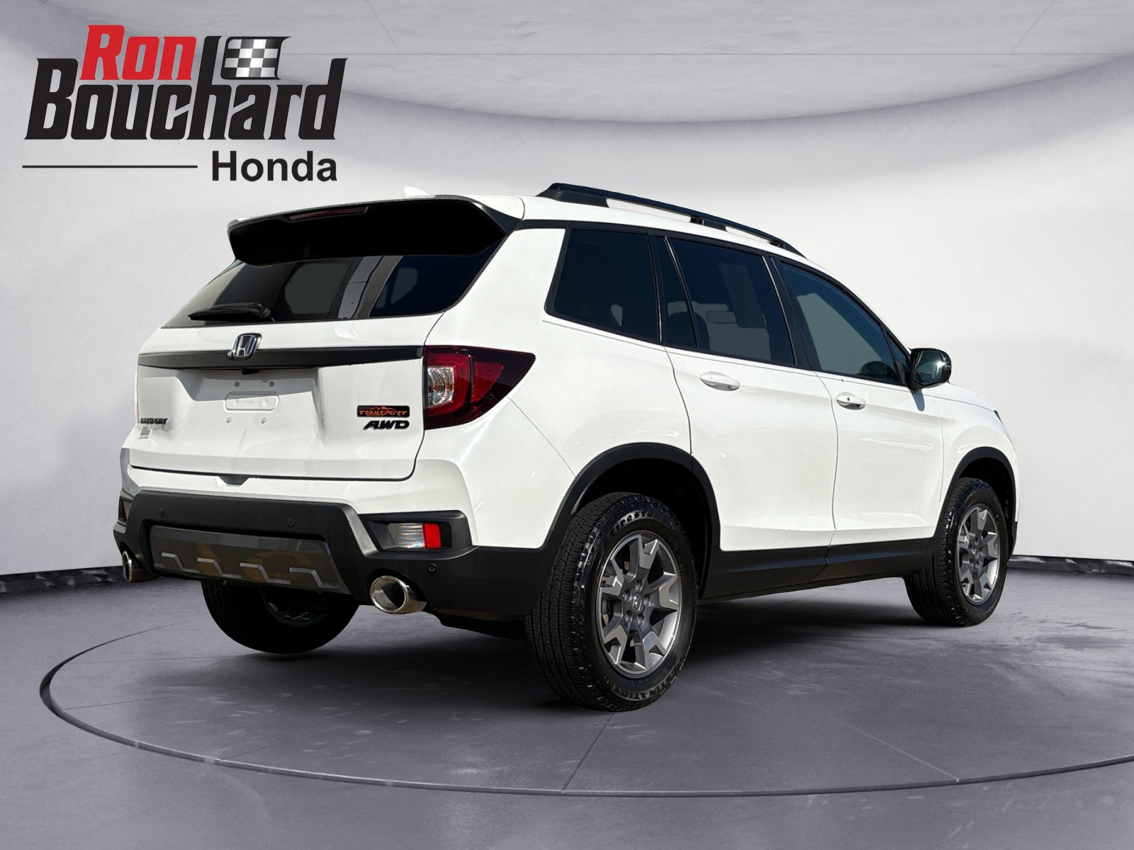 2023 Honda Passport TrailSport photo 2