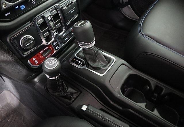 2024 Jeep Wrangler 4xe Rubicon X photo 35