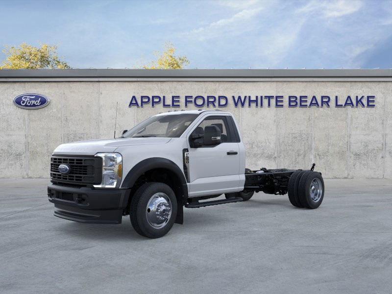 2025 Ford F-550 Super Duty Chassis Cab XL's photo