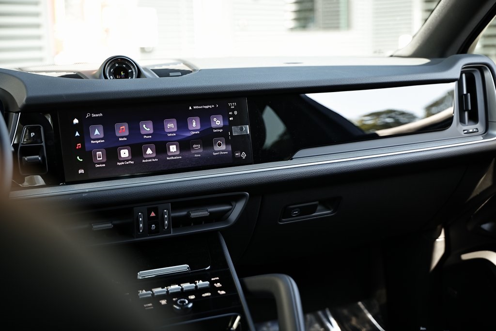 2026 Porsche Cayenne Coupe Base photo 27