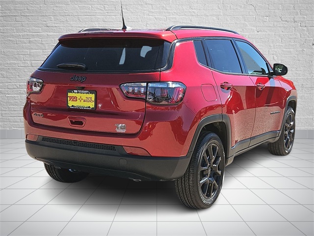 2026 Jeep Compass Latitude Altitude photo 3
