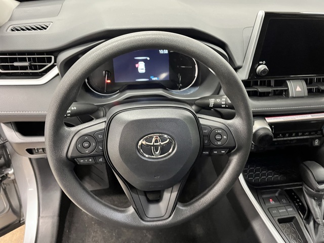 2024 Toyota RAV4 LE photo 12