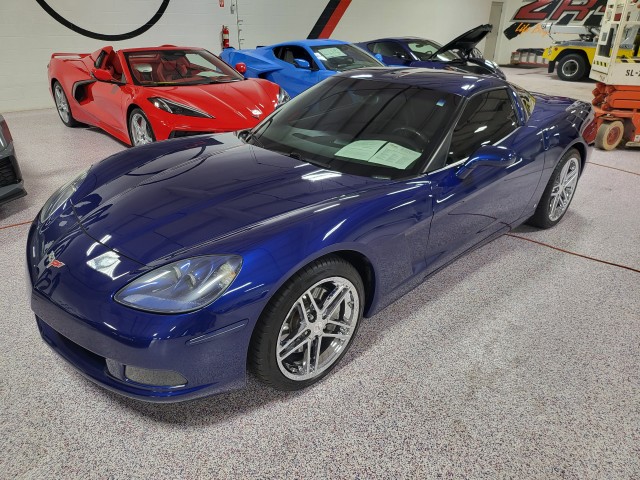 2006 Chevrolet Corvette photo 2