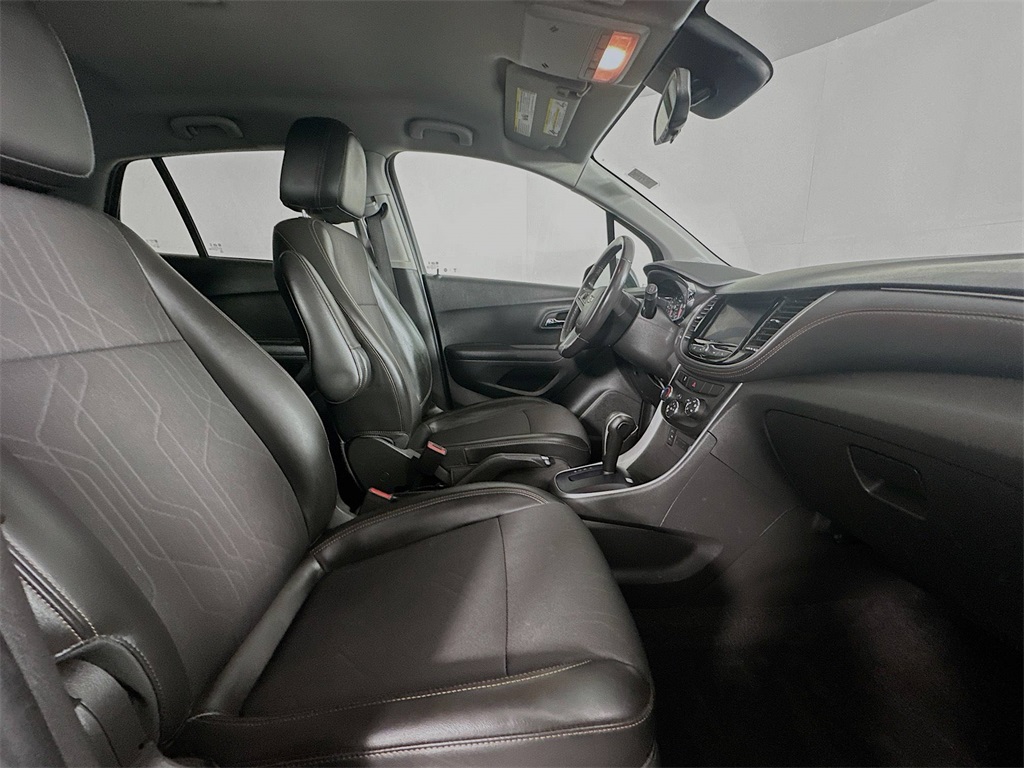 2022 Chevrolet Trax LT photo 23
