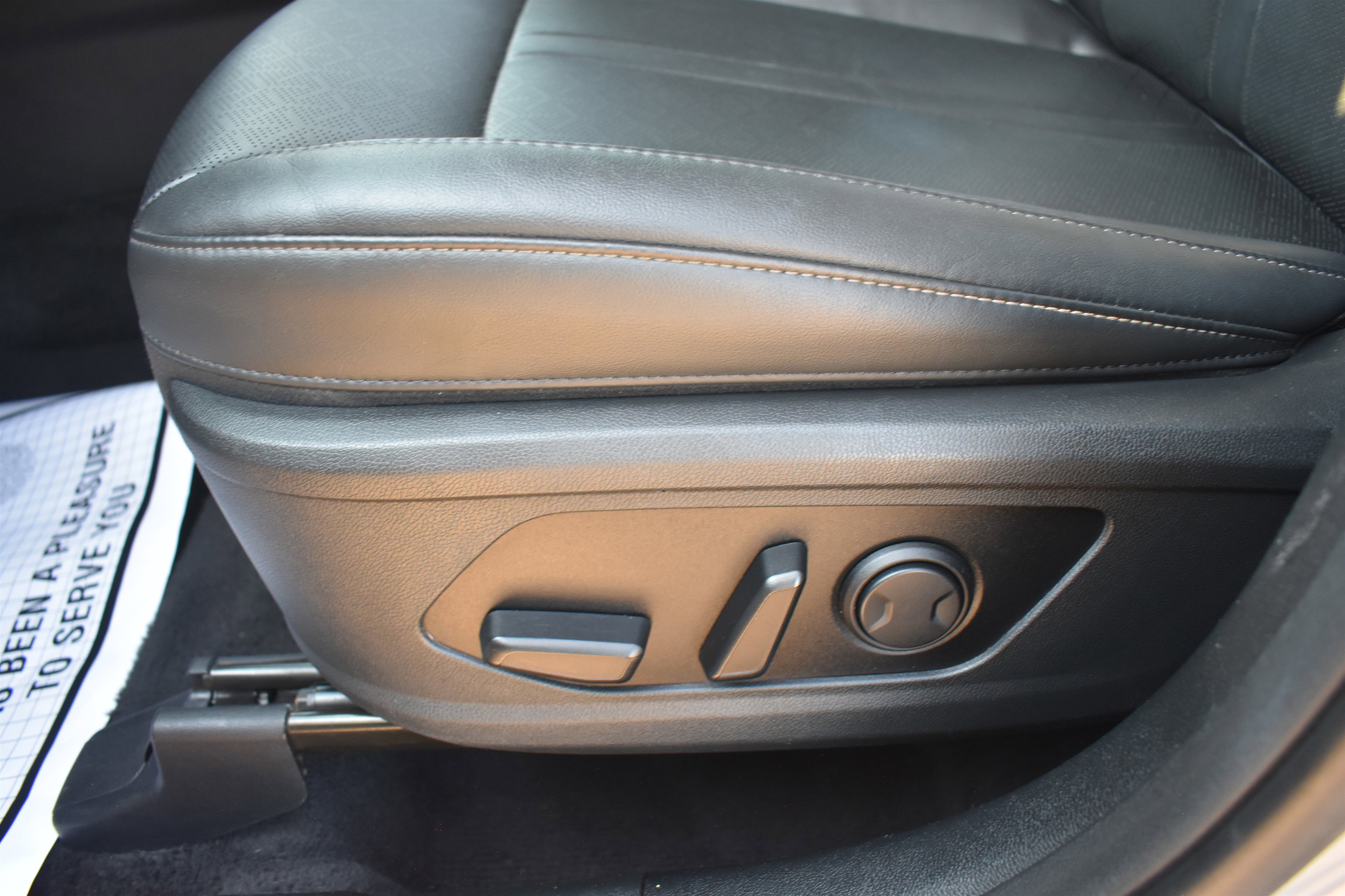 2022 Kia Sorento EX photo 4