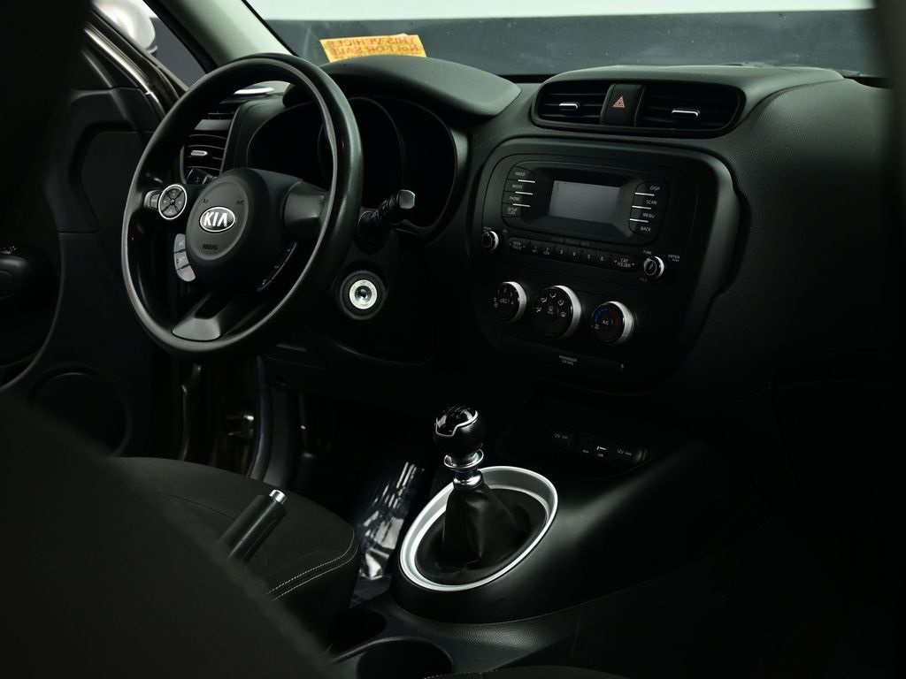 2015 Kia Soul Base photo 38