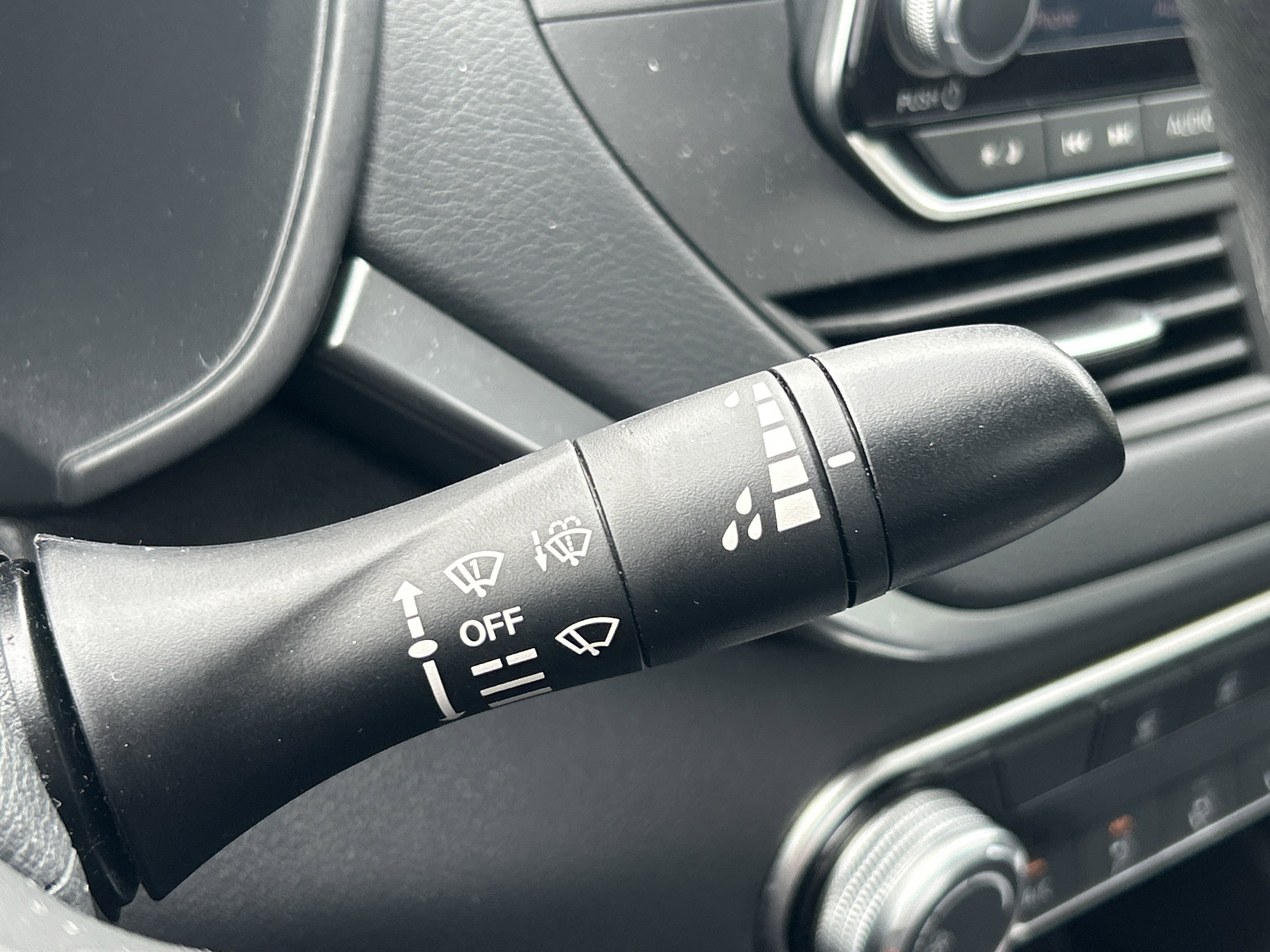 2022 Nissan Altima 2.5 SV photo 5