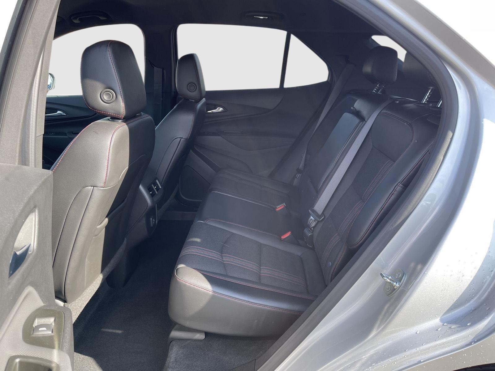 2022 Chevrolet Equinox RS photo 13