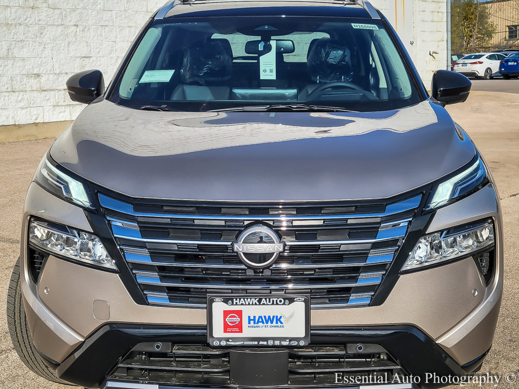 2026 Nissan Rogue Platinum photo 4