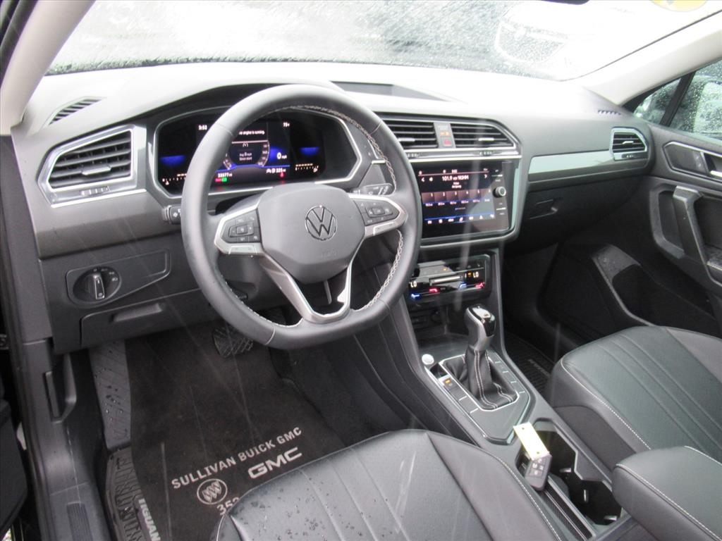 2022 Volkswagen Tiguan SE photo 12
