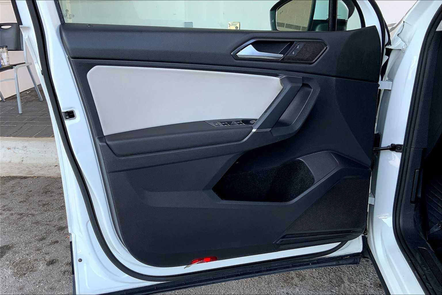 2018 Volkswagen Tiguan SE photo 20