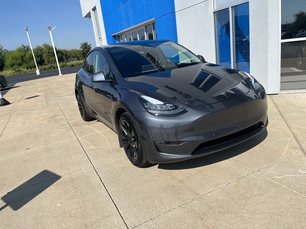 2023 Tesla Model Y Long Range photo 3