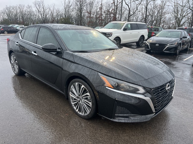 2023 Nissan Altima 2.5 SL photo 4