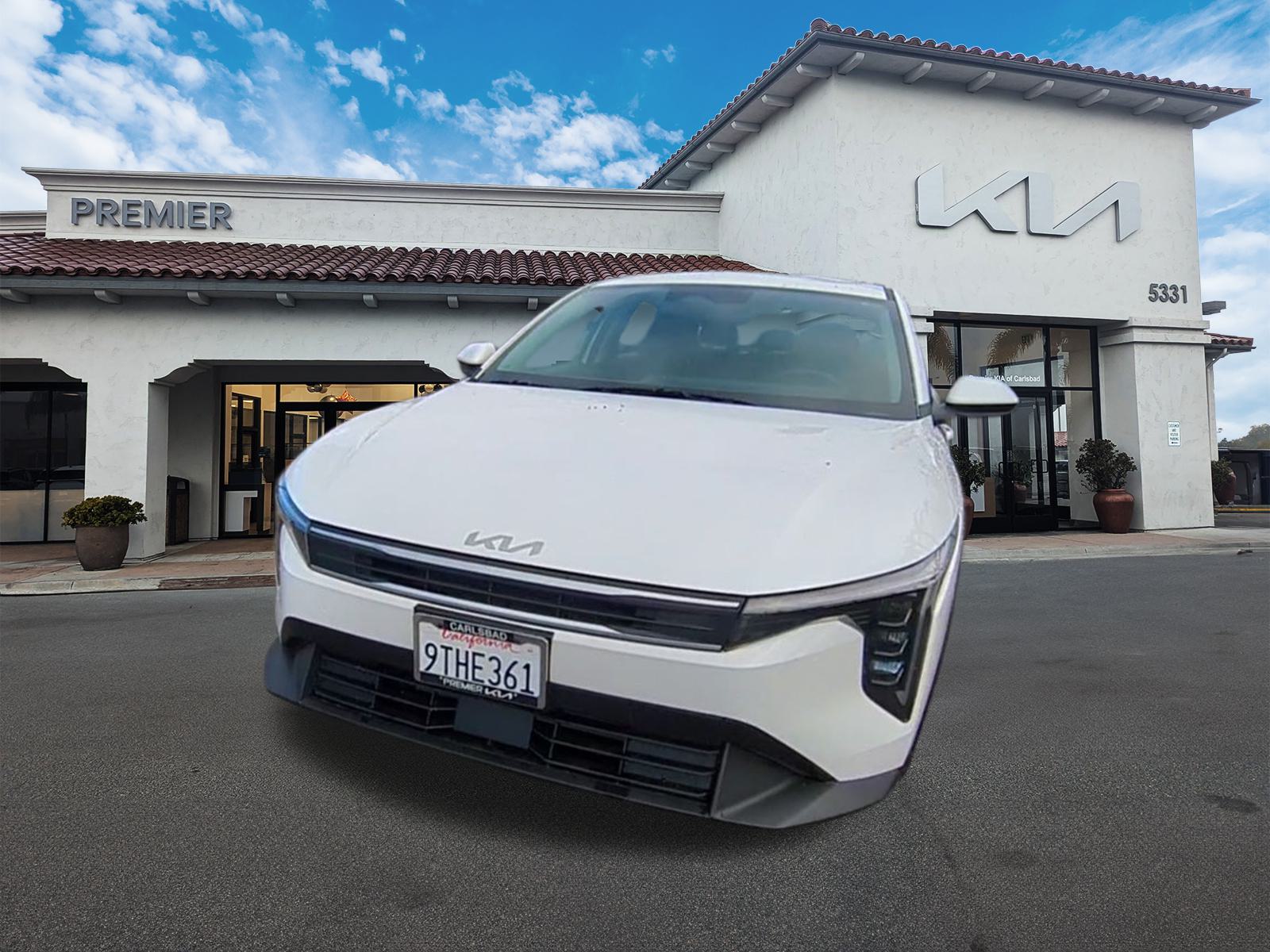 2025 Kia K4 LXS photo 2