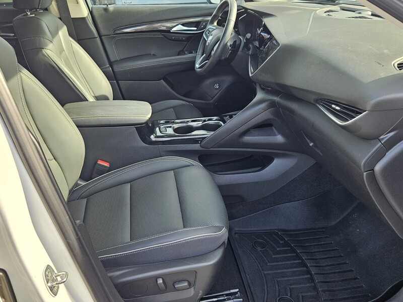 2023 Buick Envision Essence photo 14