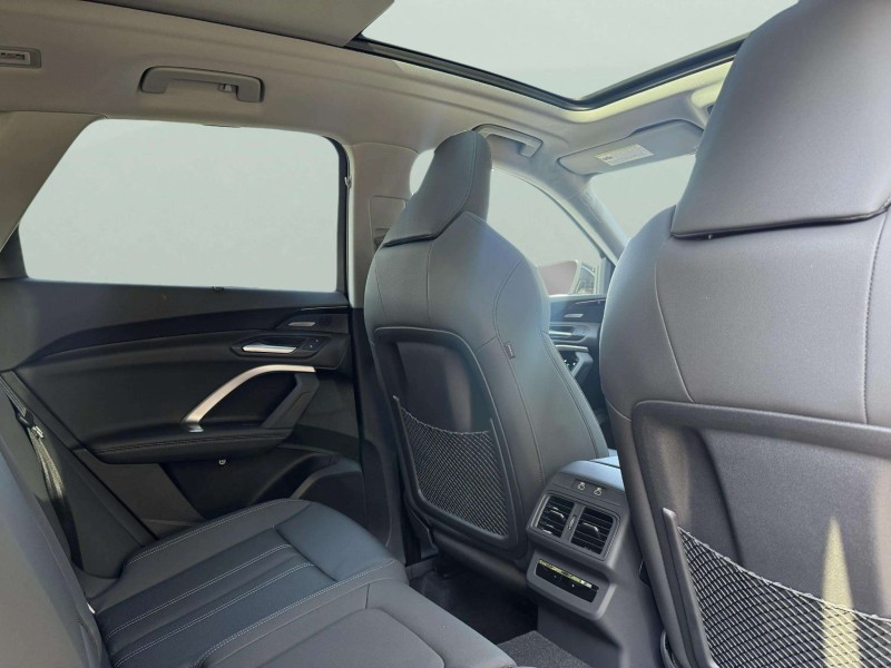 2025 Audi Q5 2.0T Premium Plus photo 11
