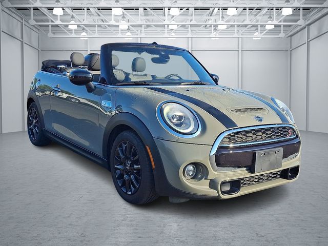 2020 Mini Cooper Convertible Signature photo 2
