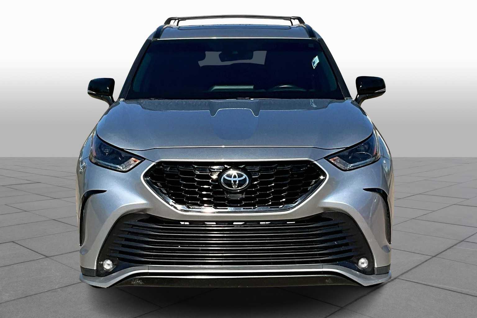 2022 Toyota Highlander XSE photo 3