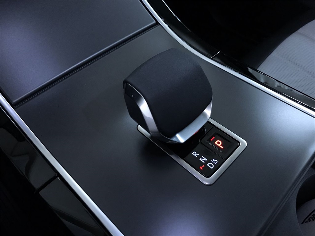 2024 Land Rover Range Rover photo 21