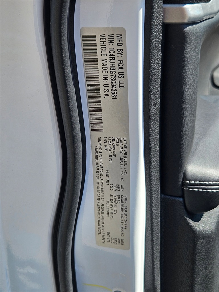 2025 Jeep Grand Cherokee Limited photo 34