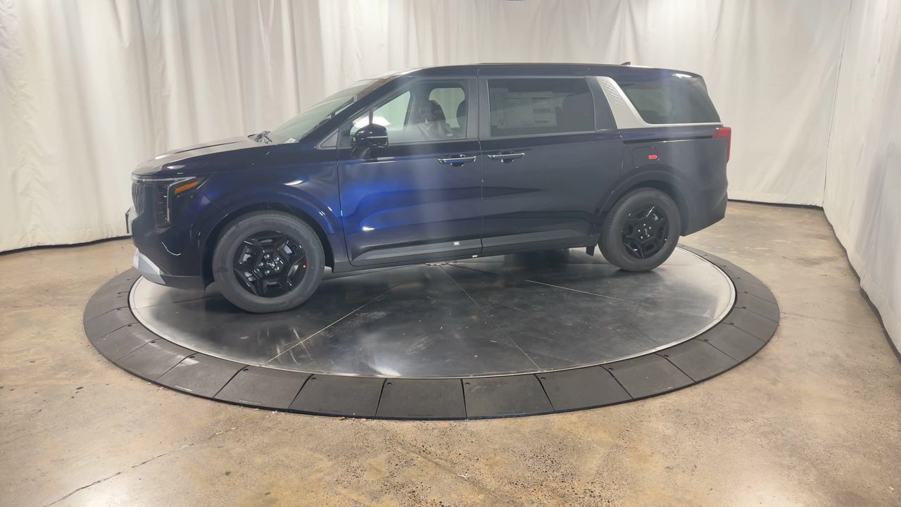 2026 Kia Carnival LXS photo 2