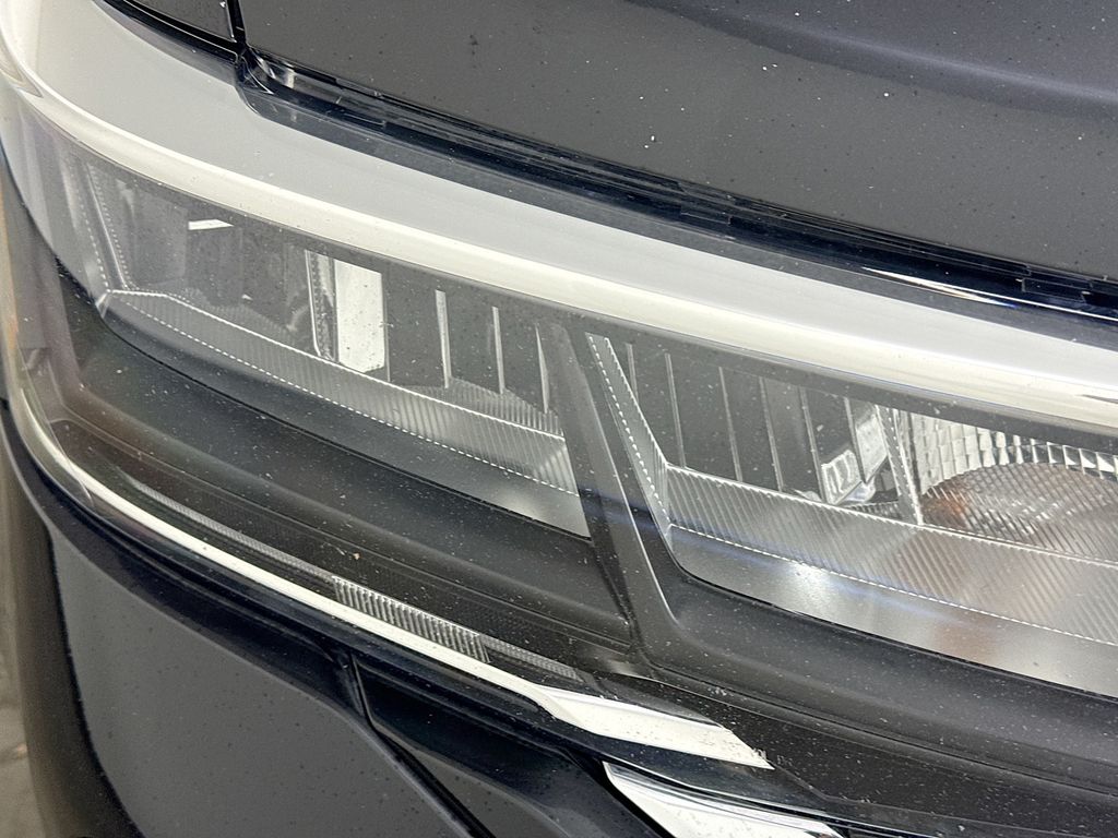 2022 Volkswagen Taos SE photo 33