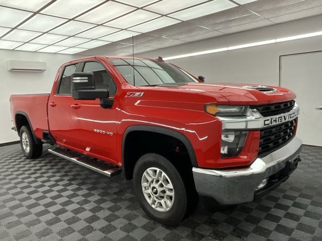2021 Chevrolet Silverado 2500HD LT photo 3