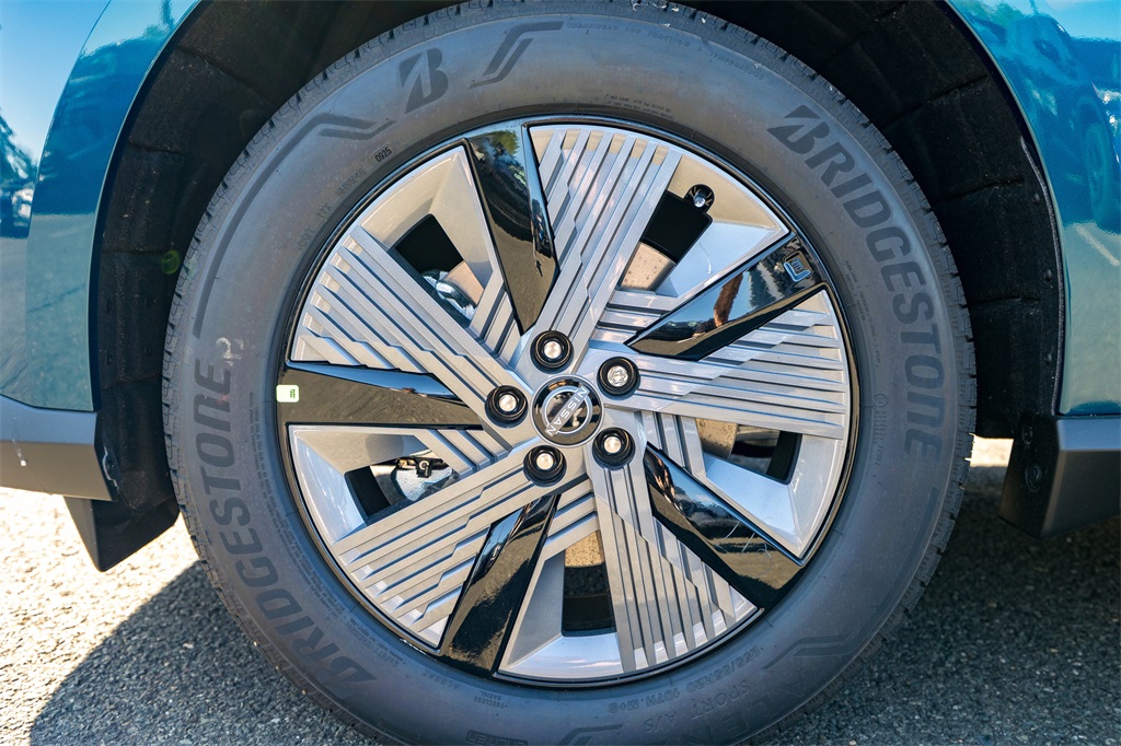 2025 Nissan Murano SL photo 6