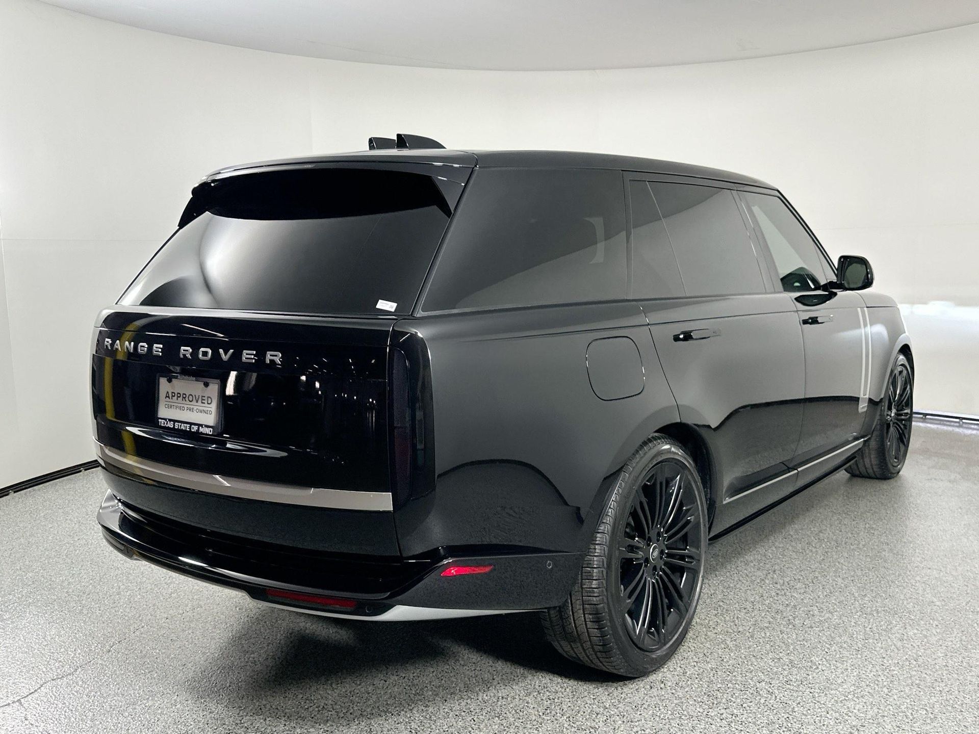 2024 Land Rover Range Rover Autobiography photo 3