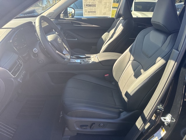 2026 Infiniti QX60 Luxe AWD photo 9