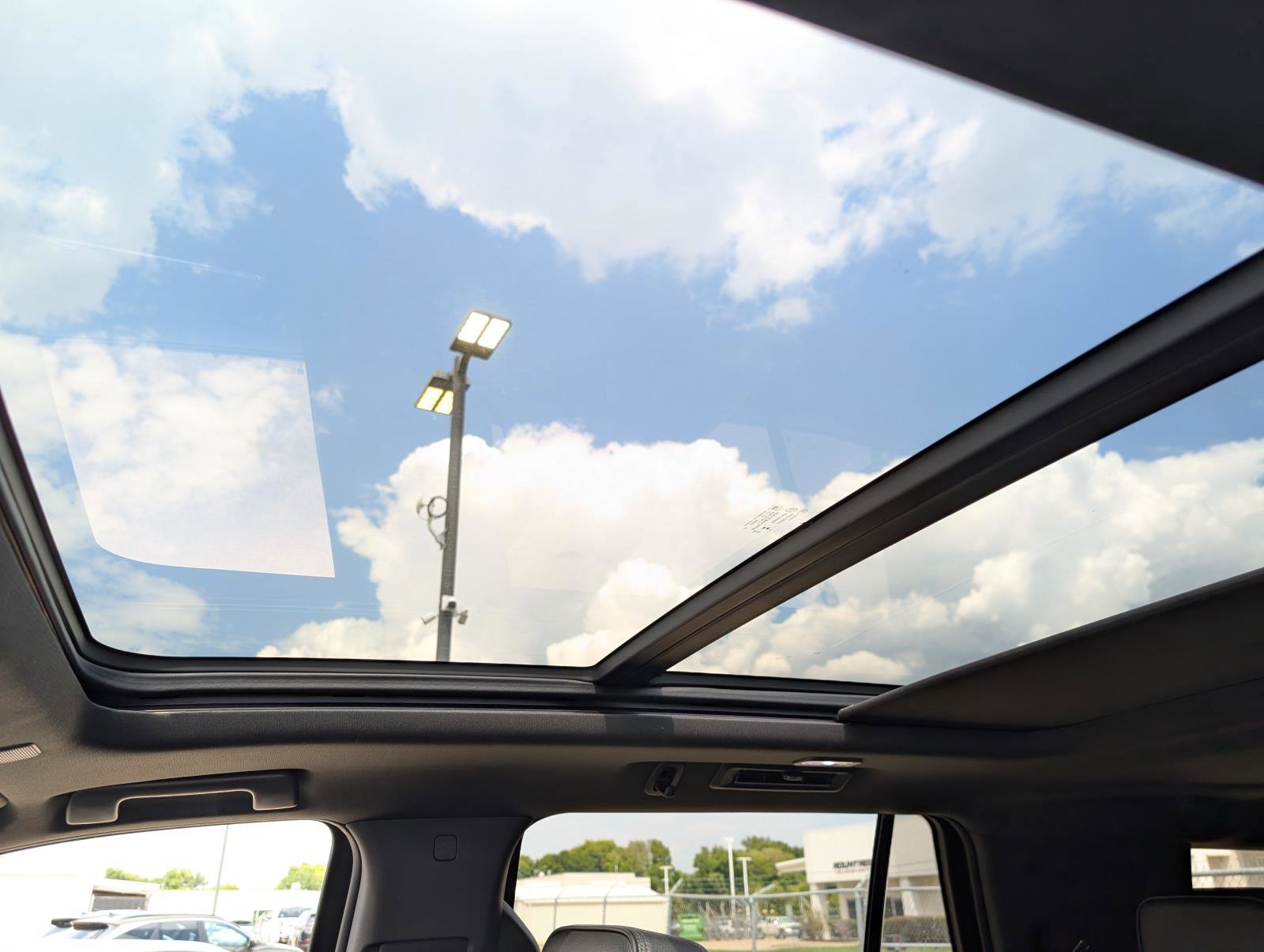 2023 Gmc Yukon Denali photo 7
